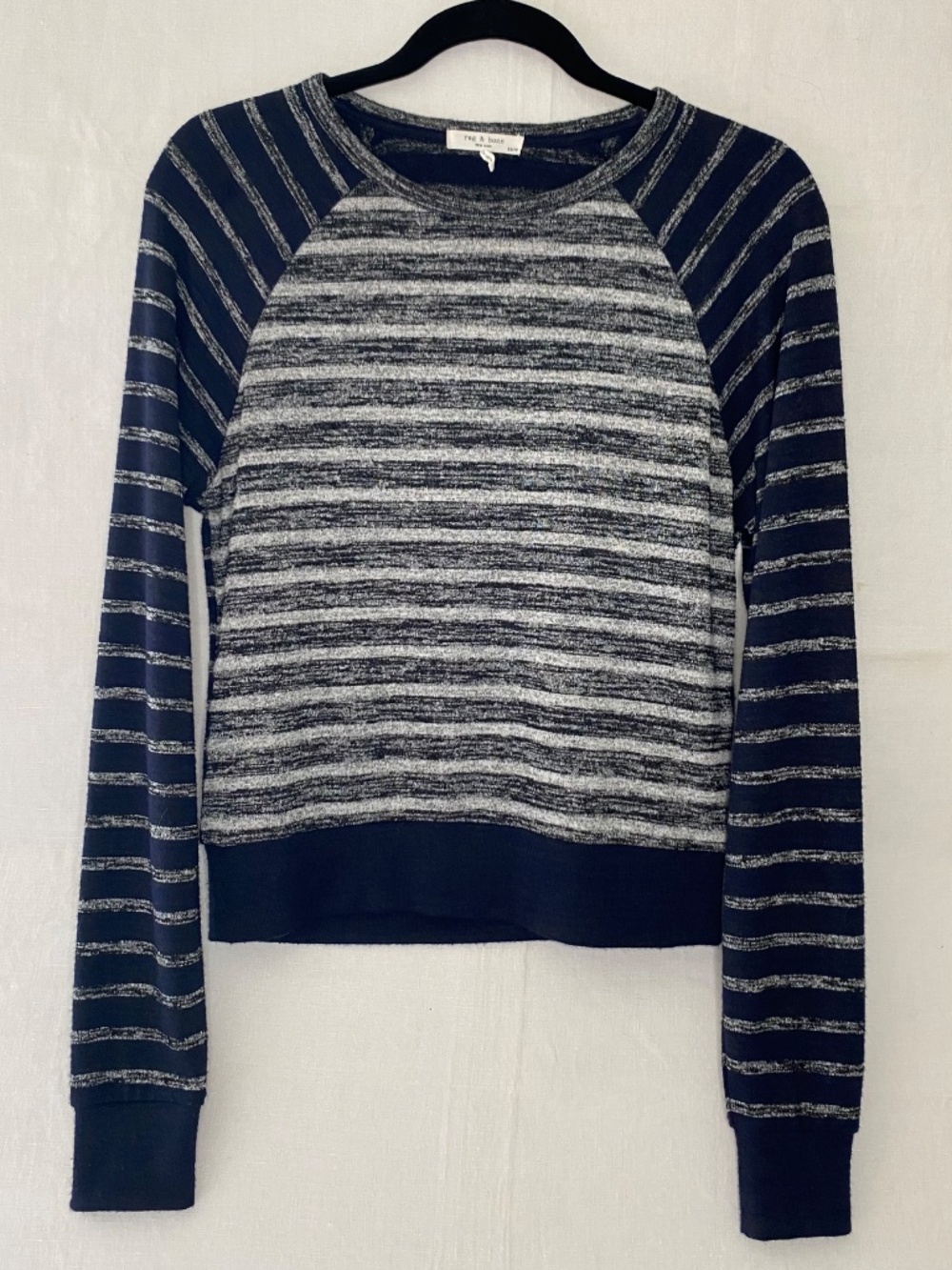 Rag & Bone Avryl Navy Stripe Crewneck Pullover Sweater SZ XS Preppy Coastal - Picture 3 of 10